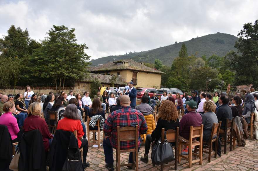 Encuentro de cocreación al aire libre de Co-Creando Futuros Emergentes